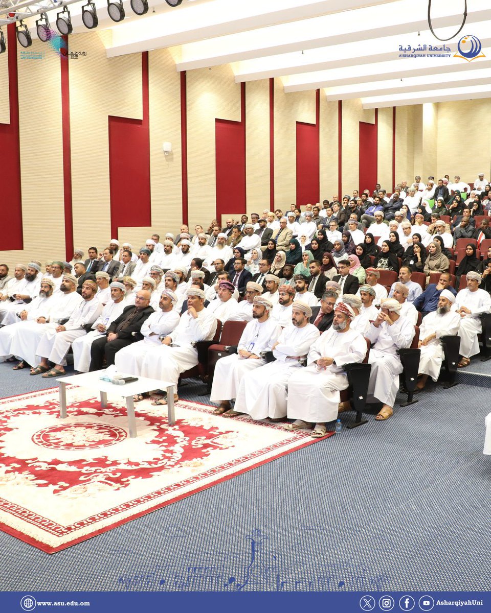 الاجتماع الأول لرئيس الجامعة المكرم البروفيسور يحيى الوهيبي بموظفي جامعة الشرقية،
بشارات خير حملها هذا الاجتماع السنوي، 
تعديل رؤية الجامعة ورسالتها بما يتناسب مع التطورات المستقبلية، ومؤشرات أداء، وإحصاءات تجاوزت 12000 طالب وطالبة، وكالعادة كليتنا في الصدارة، ونسبة تعمين محققة،