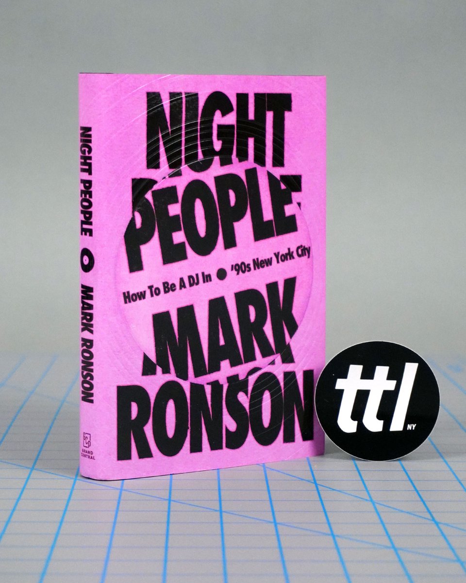TurntableLab's tweet image. #ttlbookclub: loving this so far… @MarkRonson's detailed memoir about DJing in NYC in the 90s, organized by venue and dedicated to #BluJemz + #DJAM. now shipping!
⇢ turntablelab.com/nightpeople
#nightpeople #markronson #ttldj @GrandCentralPub @HachetteUS