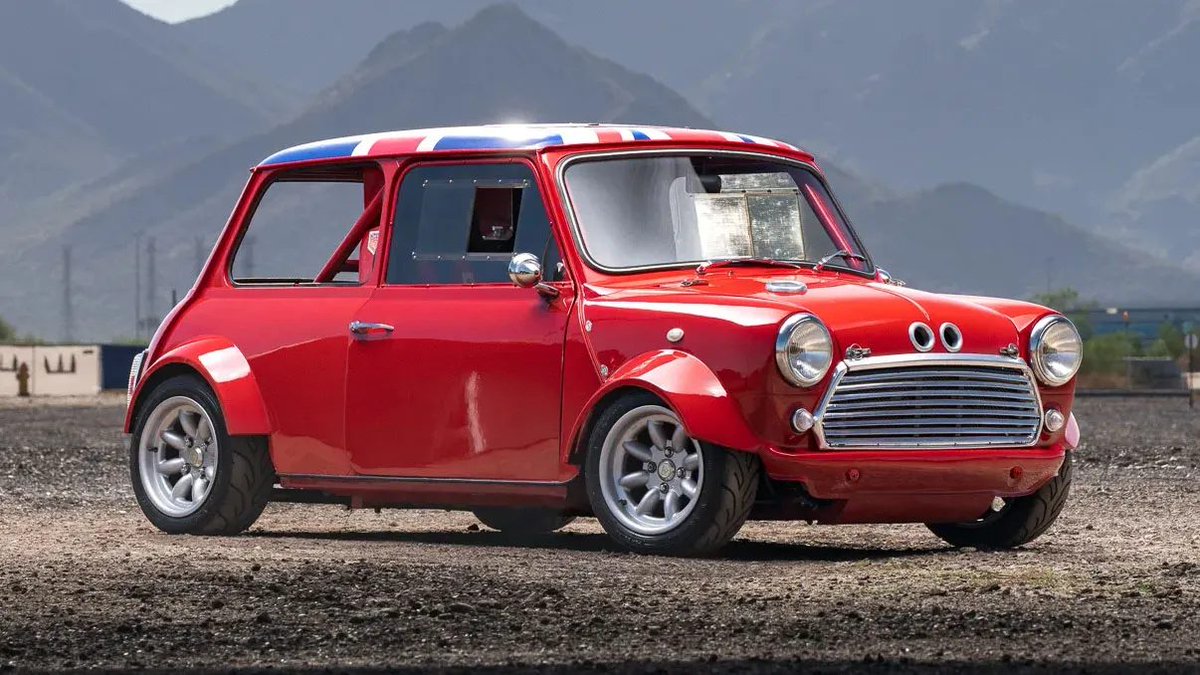 BBC_TopGear's tweet photo. You want this twin-Yamaha-engined, hugely modified classic Mini ➡️ https://t.co/NWXXtwfqJt https://t.co/7AwLk6TGwM