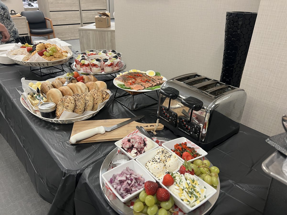 cateringbycyd's tweet image. Morning goals, courtesy of Cyd’s Catering ☀️✨ This beautiful breakfast spread brought all the cozy vibes, fresh flavors, and thoughtful touches to start the day just right. 🥐🍓🧀 

#CydsCatering #BreakfastSpread #MorningMadeSpecial