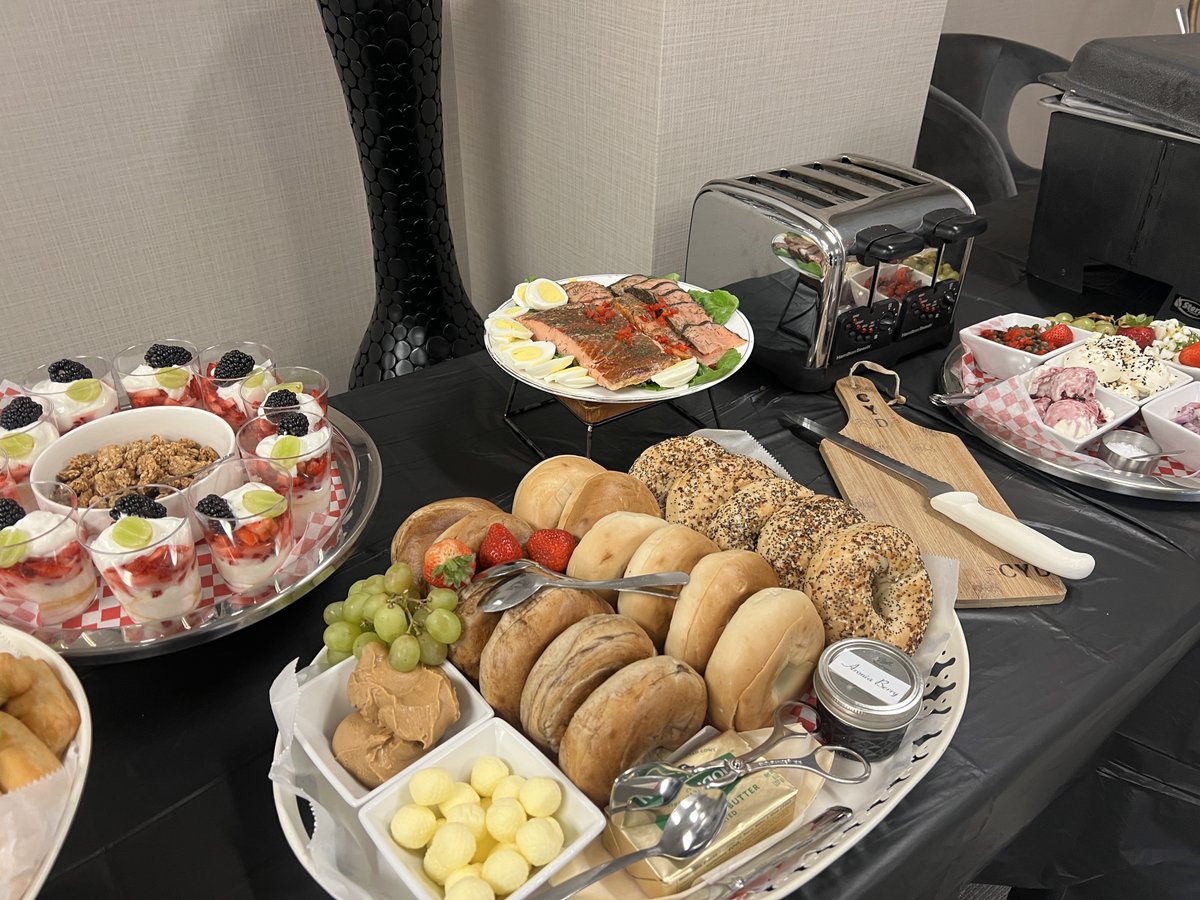 cateringbycyd's tweet image. Morning goals, courtesy of Cyd’s Catering ☀️✨ This beautiful breakfast spread brought all the cozy vibes, fresh flavors, and thoughtful touches to start the day just right. 🥐🍓🧀 

#CydsCatering #BreakfastSpread #MorningMadeSpecial