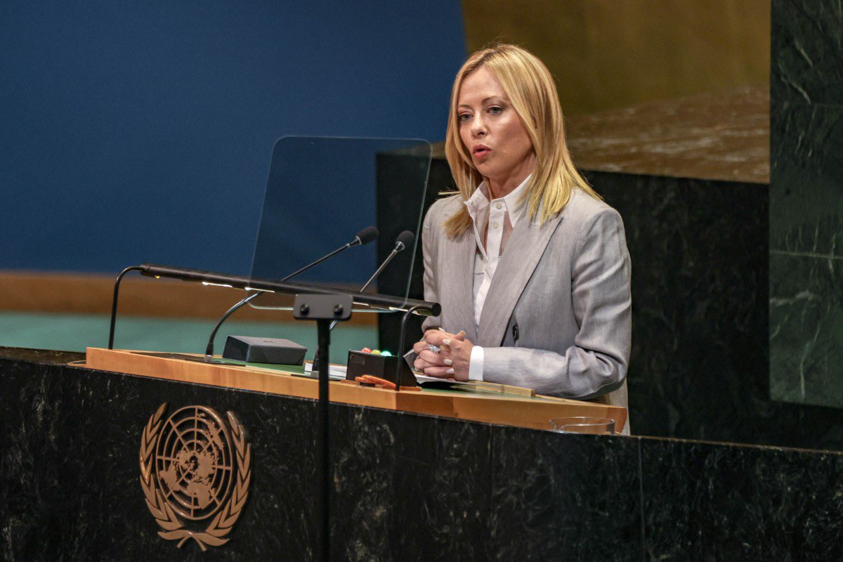 GIORGIA MELONI DENUNCIA EN LA ONU LA MASACRE DE CRISTIANOS.

La Presidenta de Italia participó en la Asamblea Gral de la ONU. Una intervención valiente y lúcida y un análisis minucioso de su labor. Pidió una reforma de la ONU que afronte nuevos retos y defienda la Paz