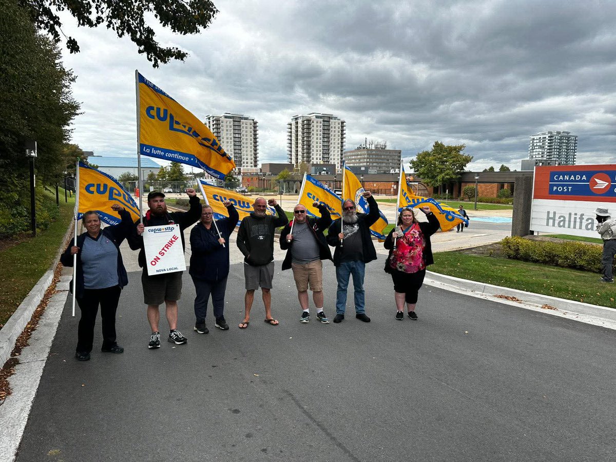 springmagca's tweet photo. Carney's government announced today their intentions to gut Canada Post and attack jobs. CUPW Atlantic region has responded with strike action! #canlab https://t.co/AbbgJ8PdUf