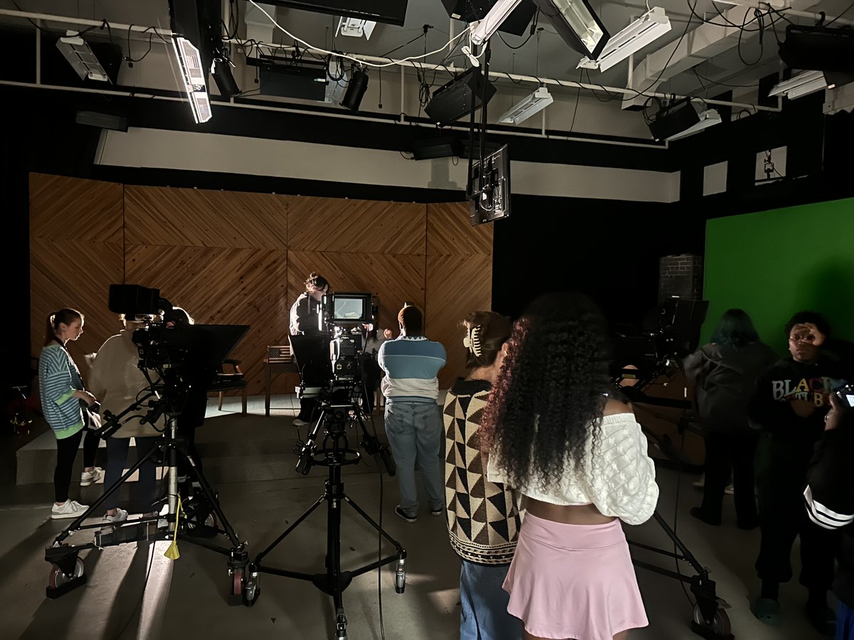 Dr. James Zhang's students spent some time in the APSU TV studio this week working on their flash photography assignments 📸