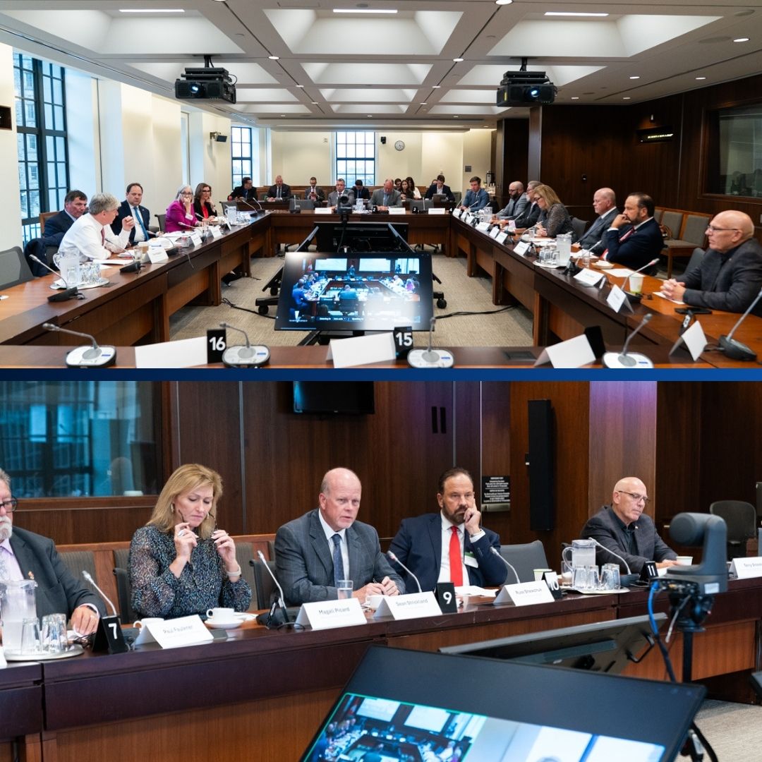 IBEWCanada's tweet photo. IBEW 🇨🇦 &amp; CBTU took workers’ priorities to Ottawa: fair wages, training, and union labour leading Canada’s next big projects. Read more ➡️ https://t.co/6FI8FEHhKk https://t.co/0MbyIcKr81