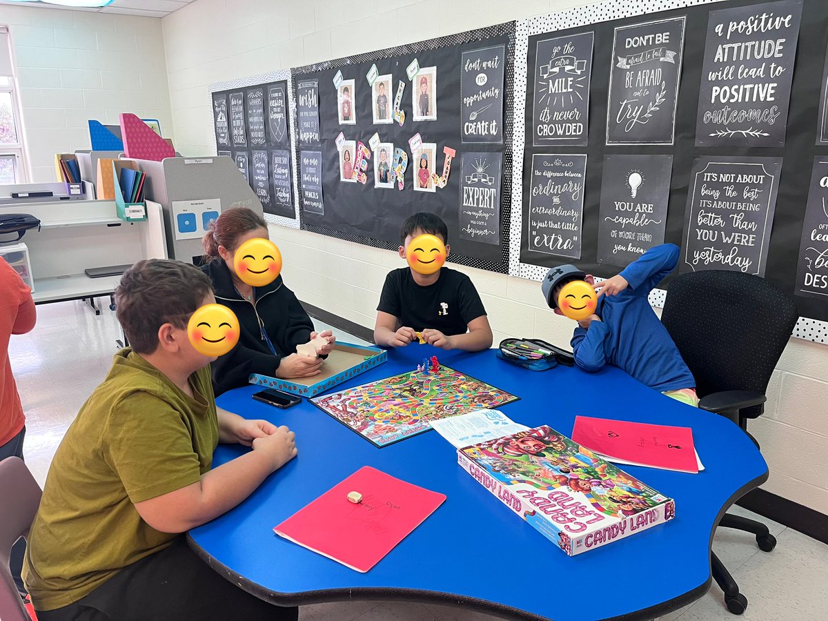 BonuraDiana's tweet image. Wrapping up the day with social skills and some board game fun! 🎲😁 We practiced taking turns, cheering each other on, and being great teammates. A perfect way to end the day! 🌟 #SocialSkills #Teamwork #FunInLearning