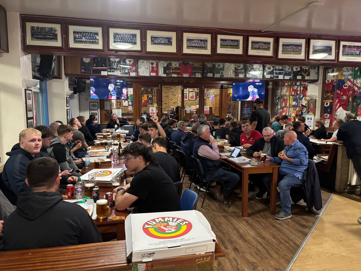 Thursday Night Grub Club in full swing. Awesome effort by Yummies to knock out 53 pizza and wedges for players #ourclub #halamules
