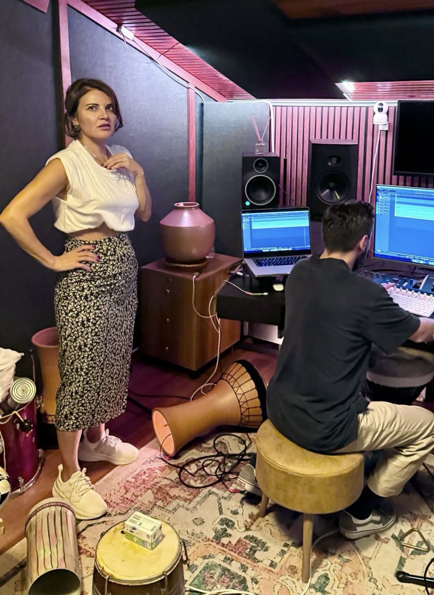 “Sona doğru yaklaşırken stüdyo günleri” 
Göksel geliyor! ✨
<a href="/gokselonline/">Göksel</a>