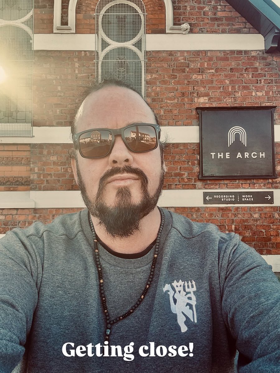 Aaaaaaaand, so close!
<a href="/thearchrec/">The Arch Recording Studio</a>
#evergrey15