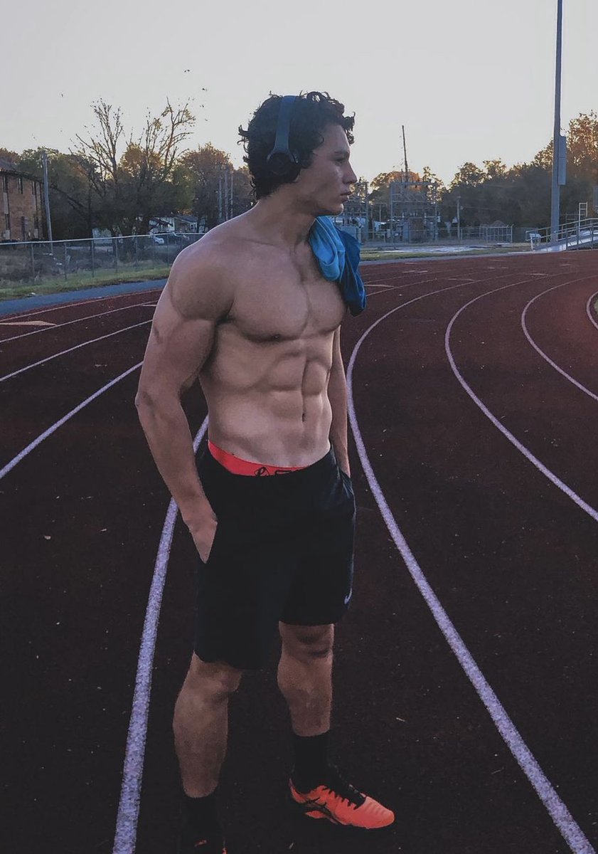trainwithmehdi's tweet photo. If I woke up 30lbs overweight with a big belly

Below would be the grocery list, meals, workouts,and routine l'd use to get my body back in 90 days: https://t.co/cW3zwa63N1