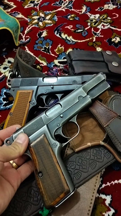 میترسی ؟ بهونه میاری ؟
ترس عادیه !
کنار همِ که شجاع میشیم 
اونوقت با تمام وجود می جنگیم 
اگه مبارزی ، مثل معتادی که زیر سنگ مواد گیر میاره ، تو هم سلاح گیر بیار
مسلح شو تو #نبردباتاریکی
#به_خیابان_برمیگردیم
