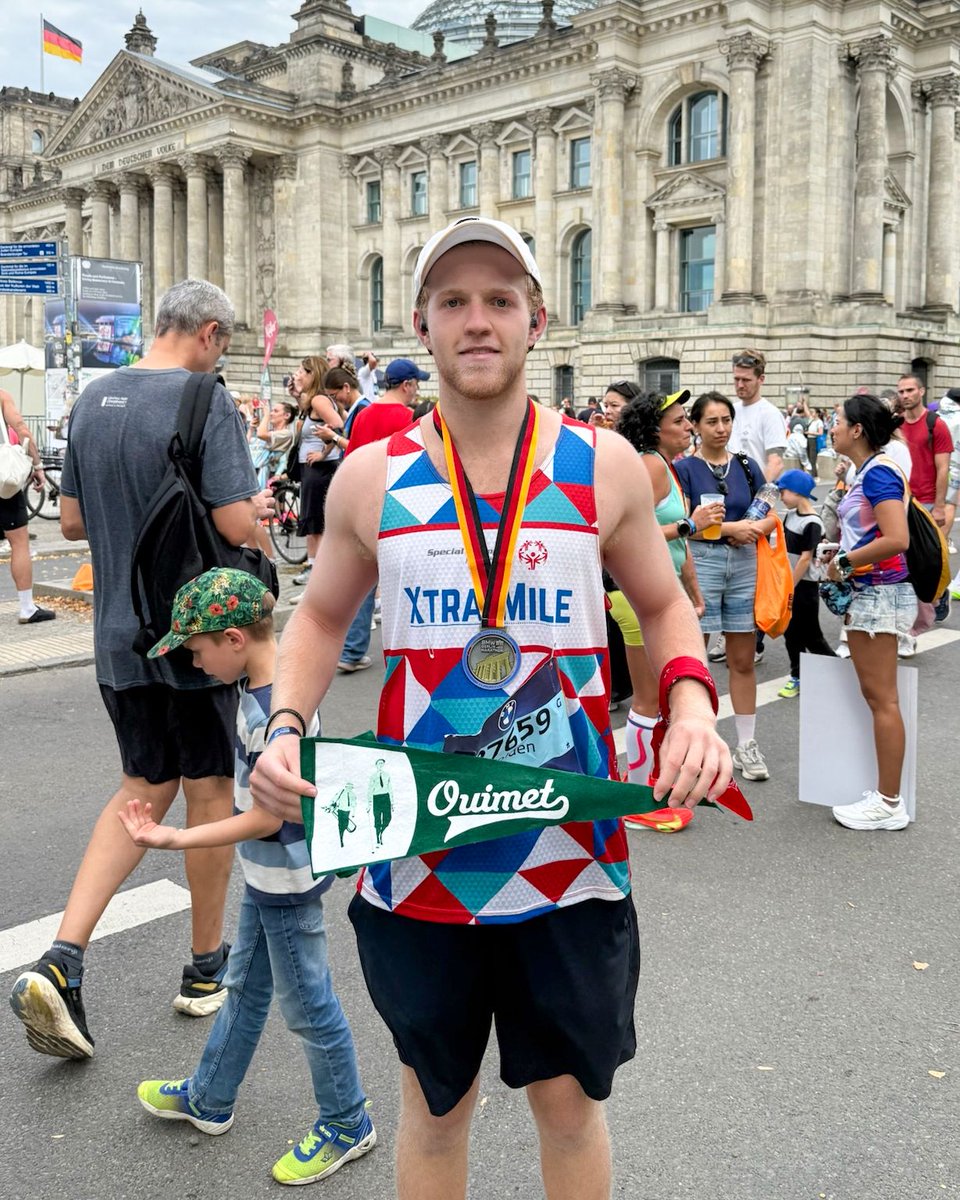Ouimet pride in Europe 🇩🇪 

Holden Williamson '27 brought his Ouimet pennant all the way to Germany, where he recently completed the Berlin Marathon.