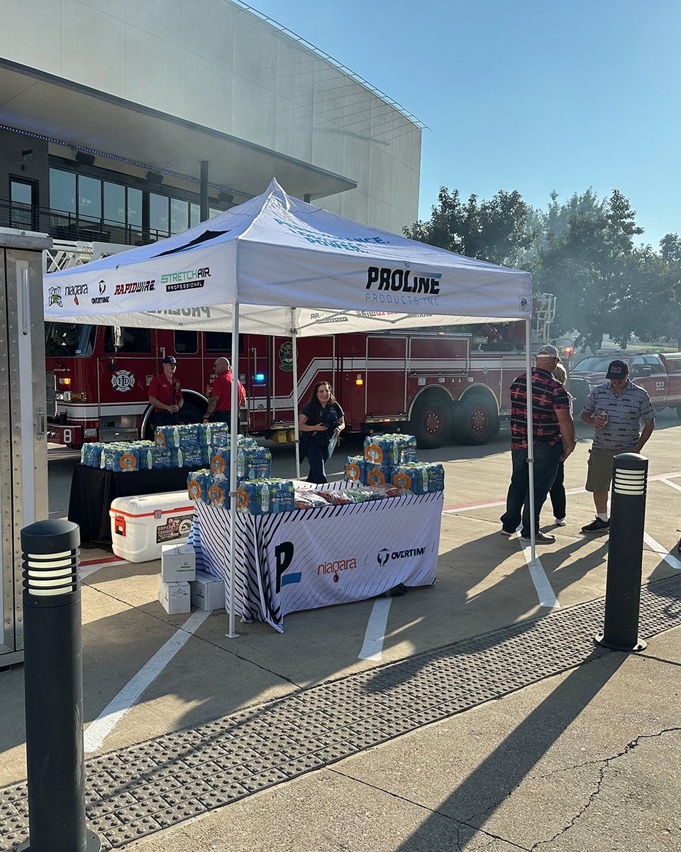 ProLineDallas's tweet image. Pro Line Products was honored to attend the Irving Fire Department’s 100th Anniversary Celebration supporting Grey Matters to Firefighters and their mission to advance cancer research.
#IrvingFireDepartment100 #CommunitySupport #OvertimeHydration #ProLineProducts