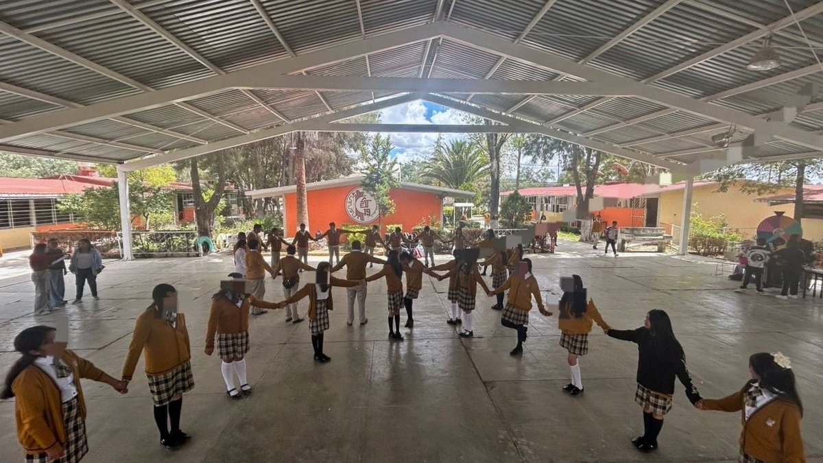 Salud_Hidalgo's tweet image. La Jurisdicción Sanitaria Tizayuca, con SIPINNA, Servicio Edusex y Guardia Nacional, realizó una Feria de Salud en la Técnica 19 de Villa de Tezontepec, promoviendo la salud mental y el autocuidado.

📞 Línea de la Vida: 800 911 2000
#PrimeroTuSalud #PrimeroElPueblo