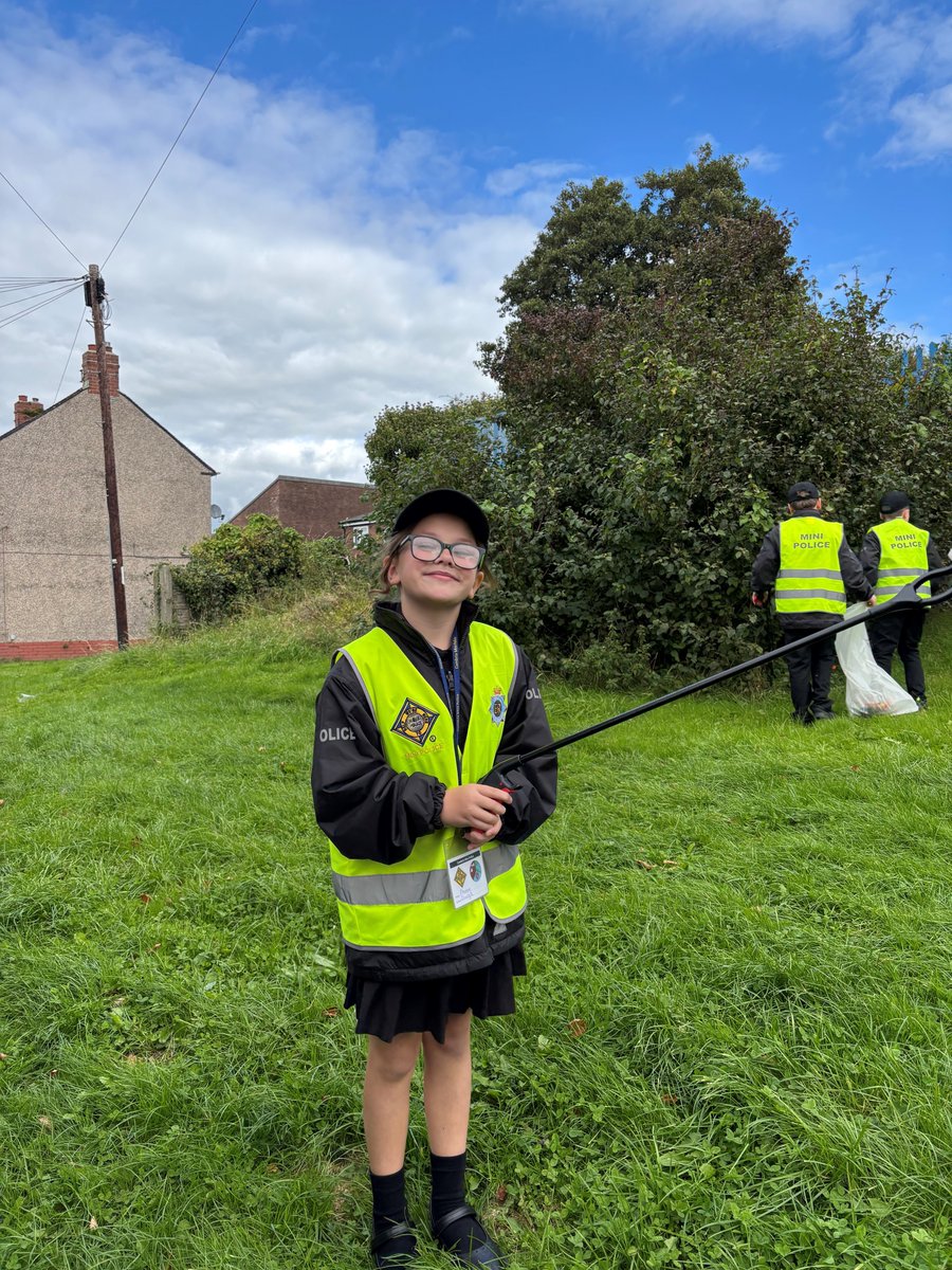 Ormsgill Mini Police officers enjoyed their first outing into the community to try and make it a tidier place to live. Litter picking is thing the children like to do and reduce the amount on the streets. They are looking forward to the next event. #CommunitySpirit