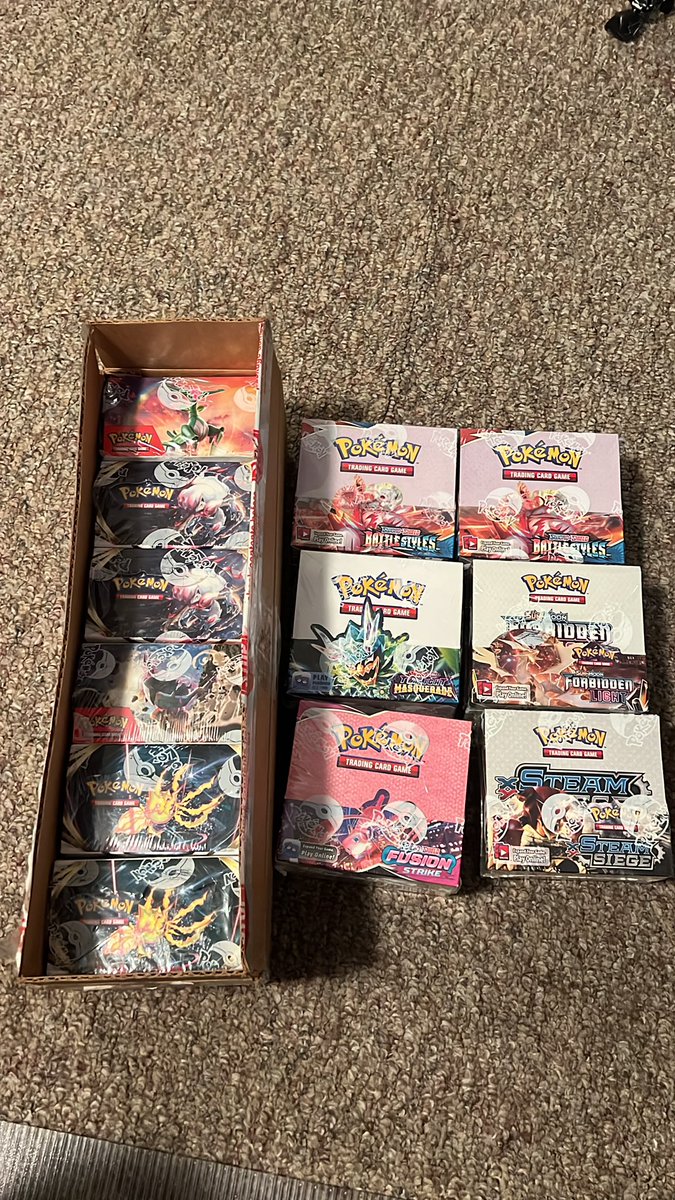 Fusion strike- $1050
Twilight- $330 
Forbidden light- $1400 
Steam siege- $1550
Battle styles - $285 
Temporal forces - $270 
Silver tempest-$585 
Paldea evolved-$465 
Lost origin-$890 

PayPal only 

Retweets appreciated 🙌