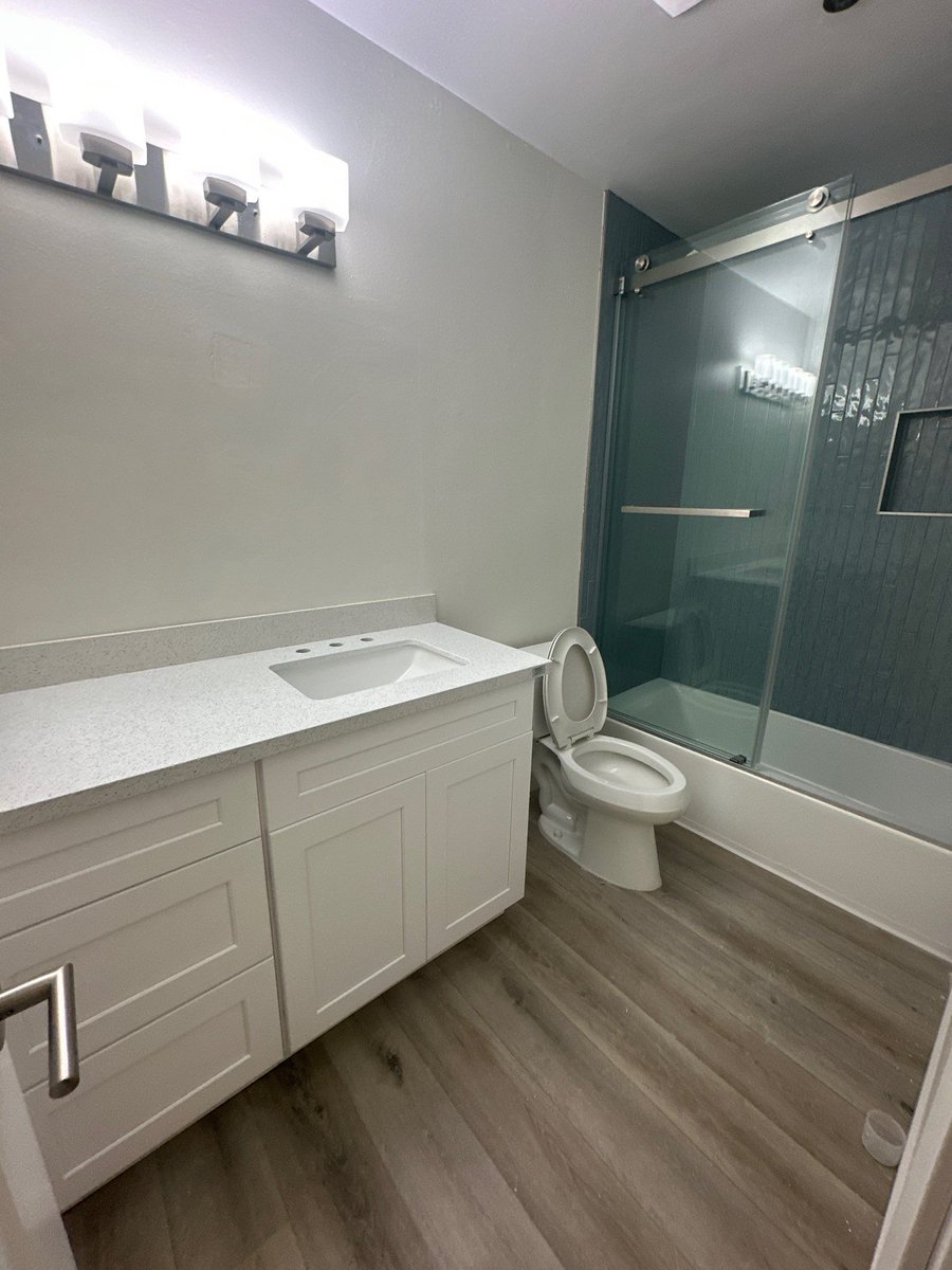 West End Construction Corp., is proud to be leading the reconstruction of a 50-unit 6-story building that was heavily impacted by flooding. Our scope includes the reconstruction of units, common area hallways, and laundry rooms—and our team has been making rapid progress.

We’re