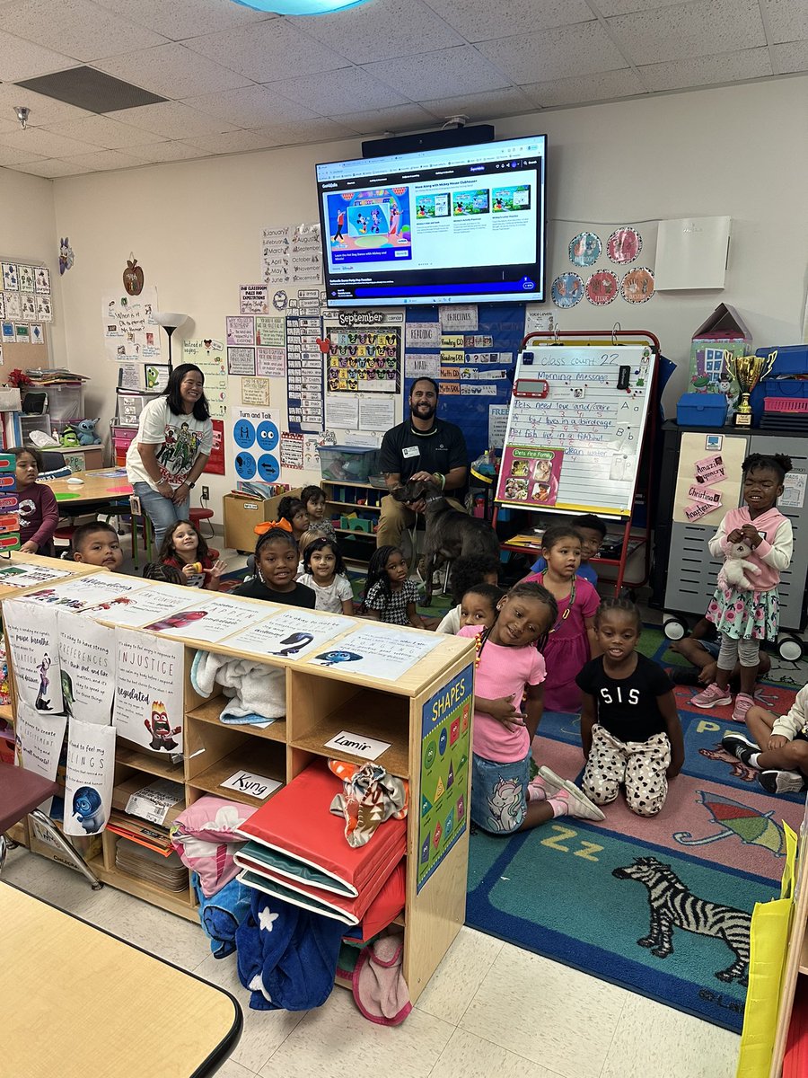 Garland Animal Shelter came to <a href="/Shugart_Sheriff/">Shugart Elementary</a> for #GISDPreK pets week! It was lots of fun interacting with a real dog and learning about how to care for a pet! 🐶🐕 <a href="/ChasityDBass/">Chasity Bass</a> <a href="/fwang_f/">Fang Wang</a>