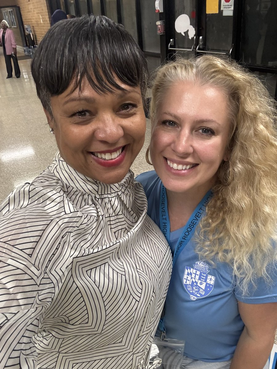 ERHS Principal tweet media