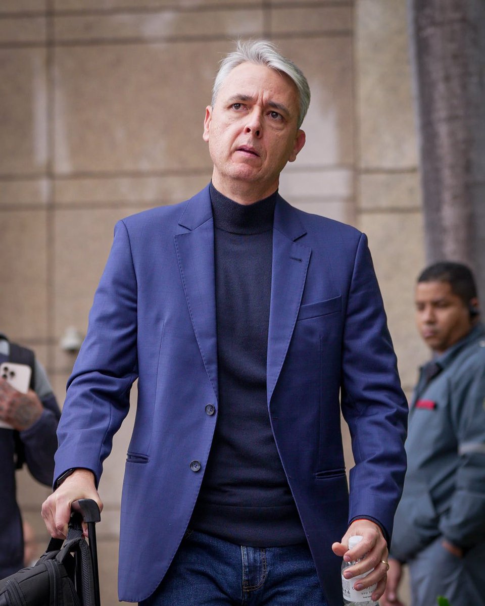 LaRed_Ecuador's tweet image. 🗣️ "Somos Ecuador y representamos a un país entero. Sabemos las diferencias a nivel económico en Sudamérica pero hay cosas que la plata que no compra".

🗣️ "La plata no puede comprar las cinco estrellas que tiene LIGA en el pecho. Es un equipo con mística y con camiseta pesada.…