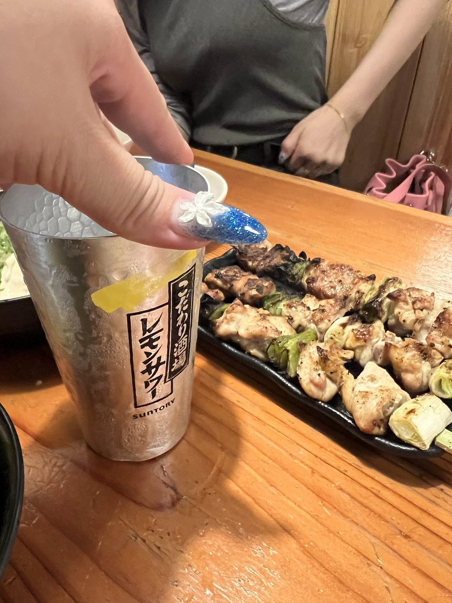 遅めの夏休み帰省🌞🌴🌺✨
万博歩きすぎて足終わった(´^p^`)
久しぶりのトリキ最高すぎ🫵🏻⭐️