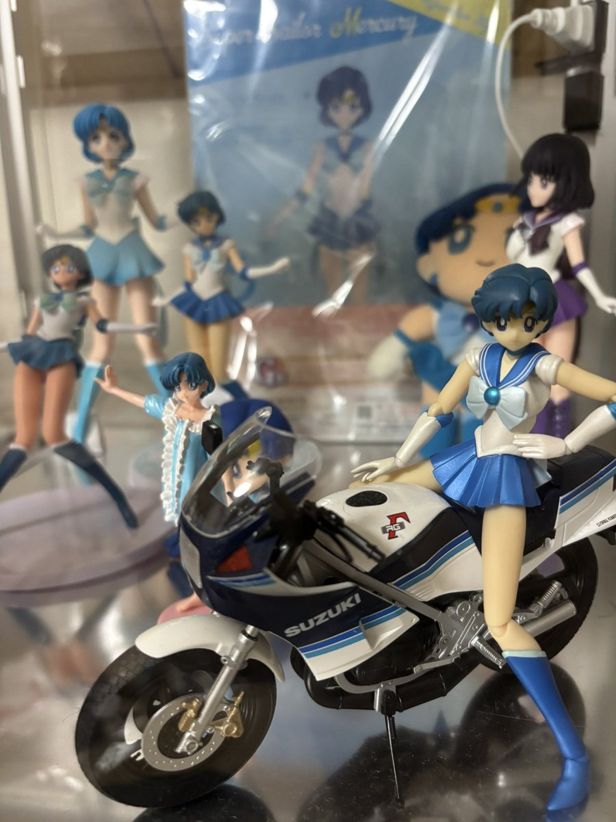 sey5_second's tweet image. 改めましてセイくん5(2代目)です
本垢死にました
スズキRG50ガンマ＆レッツ2乗ってる18歳
セーラームーン、きまぐれオレンジロード、中森明菜etc
カセットとレコード集めてます