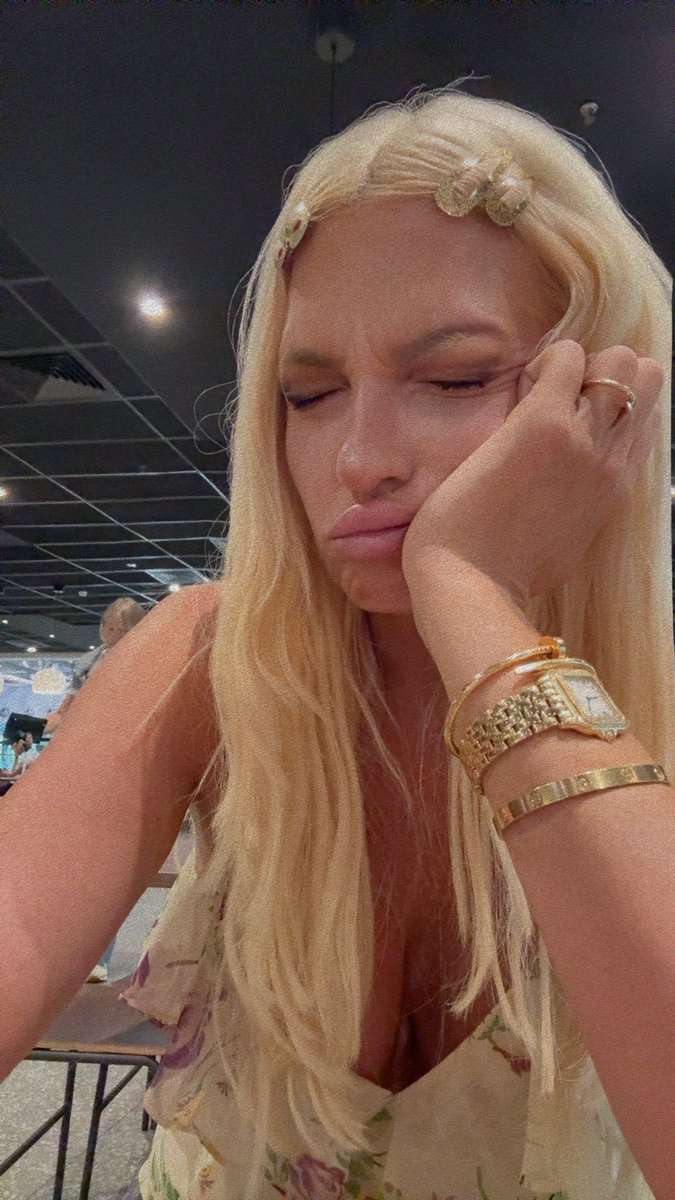 Jelena Karleuša tweet media