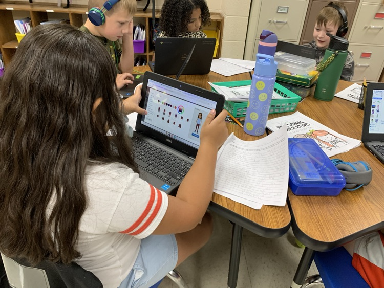 ElemRob's tweet photo. Third grade has been working on writing personal narrative essays. Today some students began turning their narratives into online storybooks using Storyjumper. #RobinsonISD https://t.co/aCzRX2tWRp