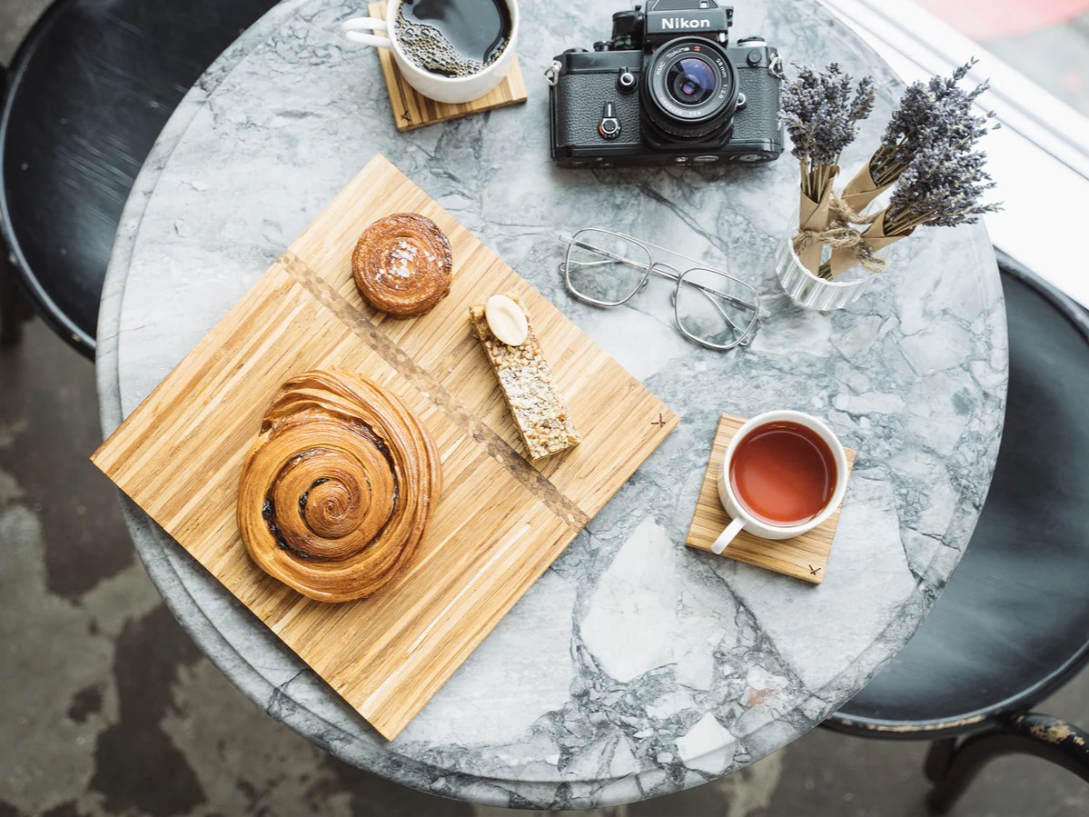 Techigar's tweet image. A company called ChopValue makes sustainable gear out of recycled chopsticks. Less waste, cool stuff. Win win.

Check out more: techigar.com/chopvalue-take…

#cooltech #recyclables #chopsticks #gadgets #homedecor