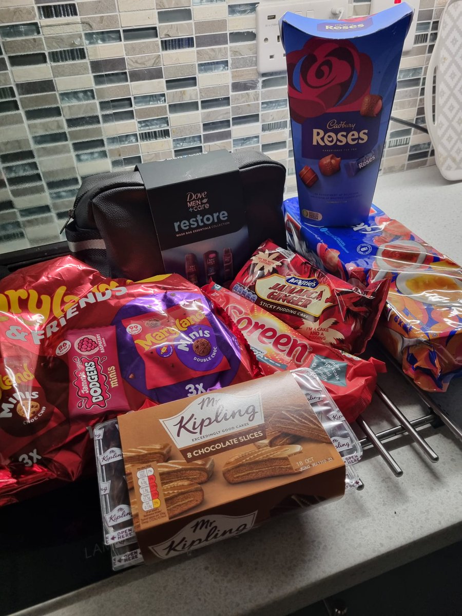 This week's episode of "random things my mum wins at the bingo"! 🤦‍♀️⬇️