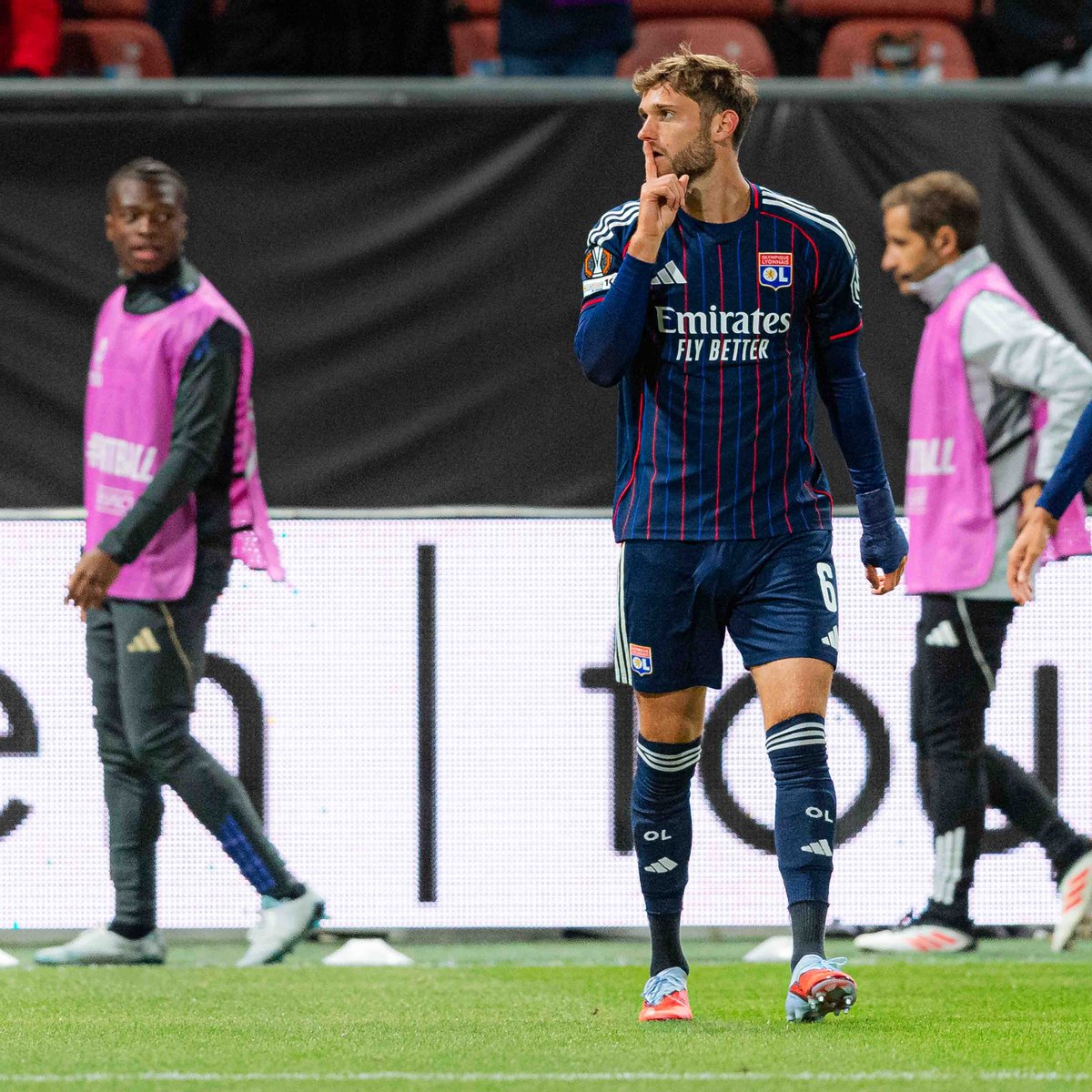 🤫🤫🤫

<a href="/frantanjam5/">Tanner Tessmann</a> | #FCUOL | 0-1