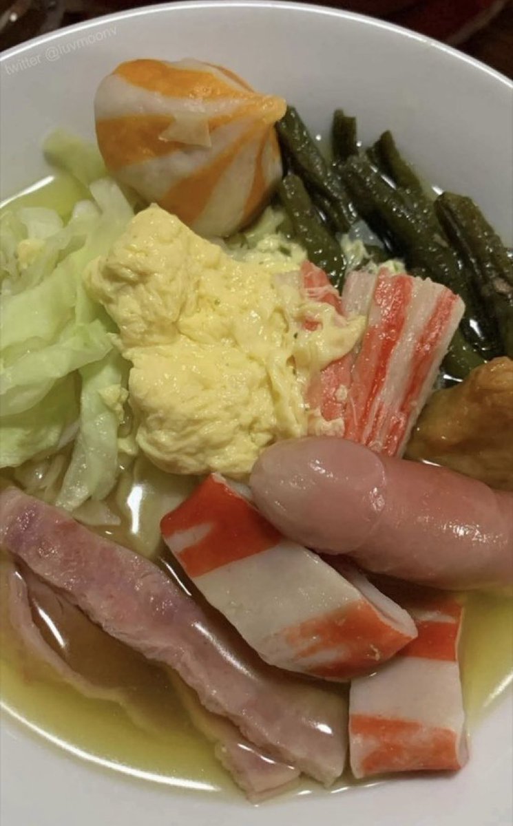 Kek aneh gak sih.?😅😂