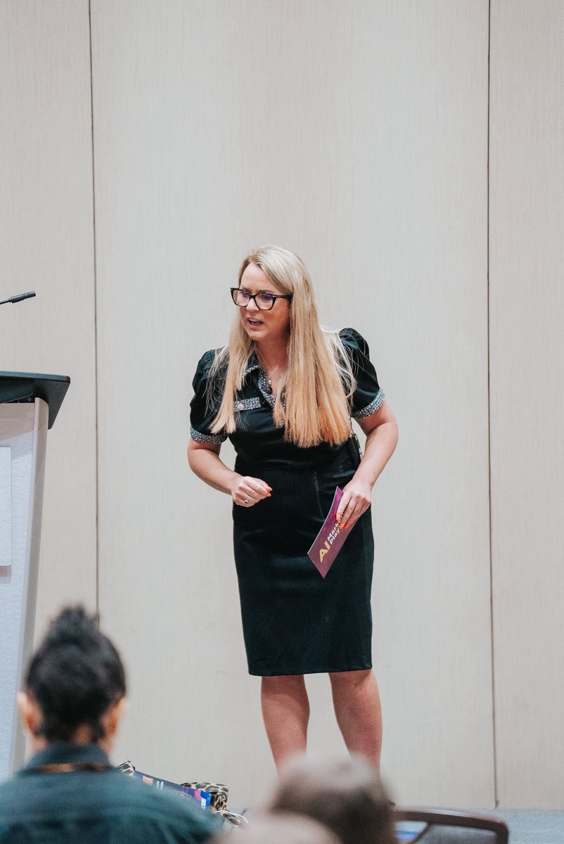 Joanne Sweeney tweet media