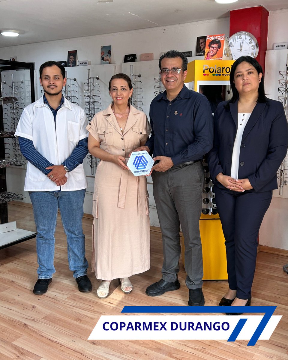👓 Visitamos Óptica del Norte como parte de #EnlaceEmpresarial.

Nuestro presidente, Lic. Francisco Esparza Martell, entregó la placa #SoyCOPARMEX a la Lic. Mari Soto, reconociendo su liderazgo y compromiso empresarial 💼👏

#COPARMEX #EmpresasQueInspiran