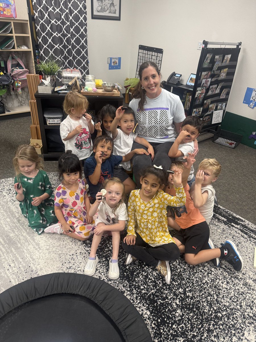 This one…an amazing human and teacher. She is child-centered, uses best practices, and brings joy to learning. We are sad to see her leave our room but her new kids are the luckiest to have her. Hurry back to us ;)
#CarrollISD #OldUnionES
