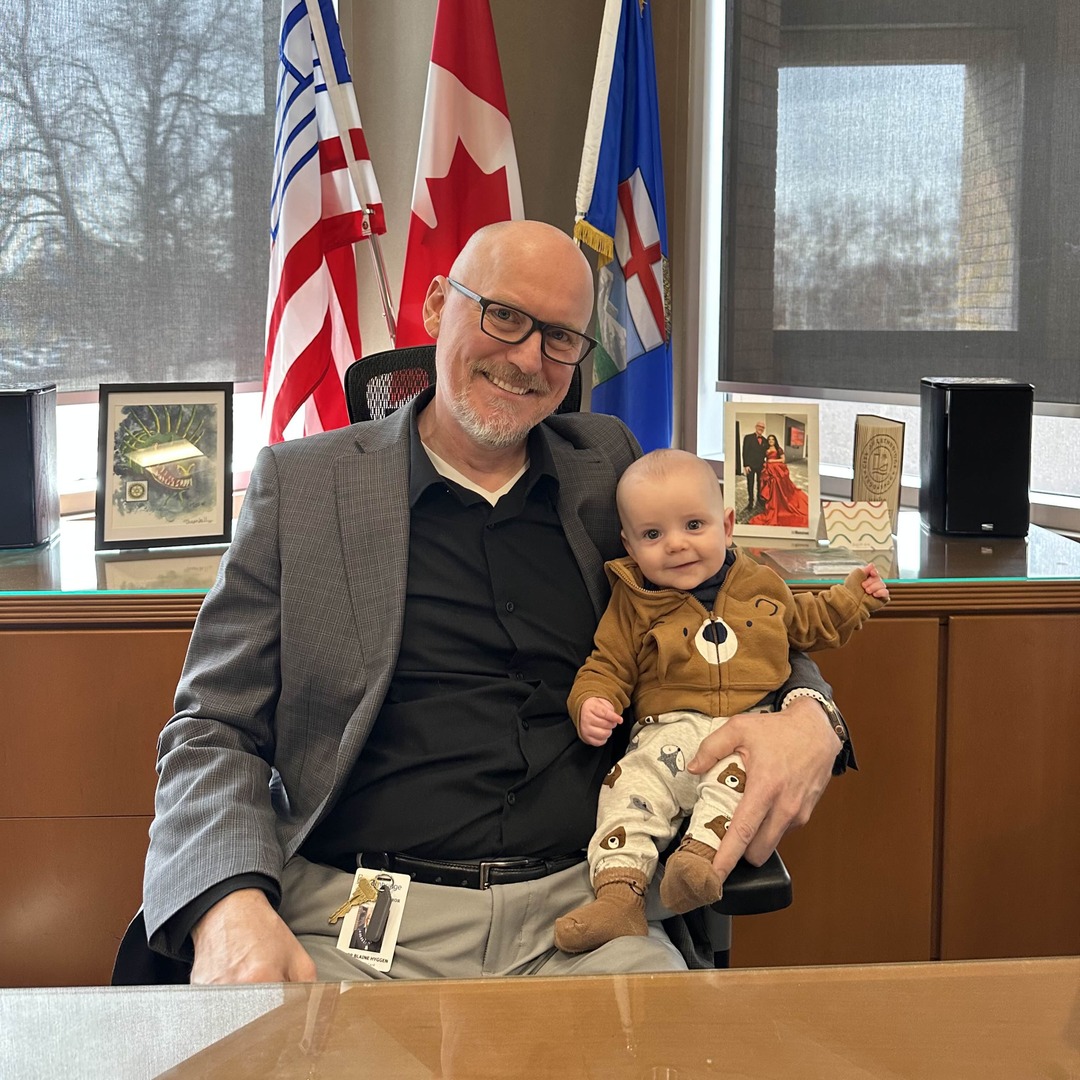 Hi friends! As the election nears, I’m shifting my social pages back to my campaign. It’s been great sharing updates as your Mayor. Now I’ll be using these pages to share my re-election vision, plans, and priorities for Lethbridge’s future.

#hyggenformayor #lethbridge #yql