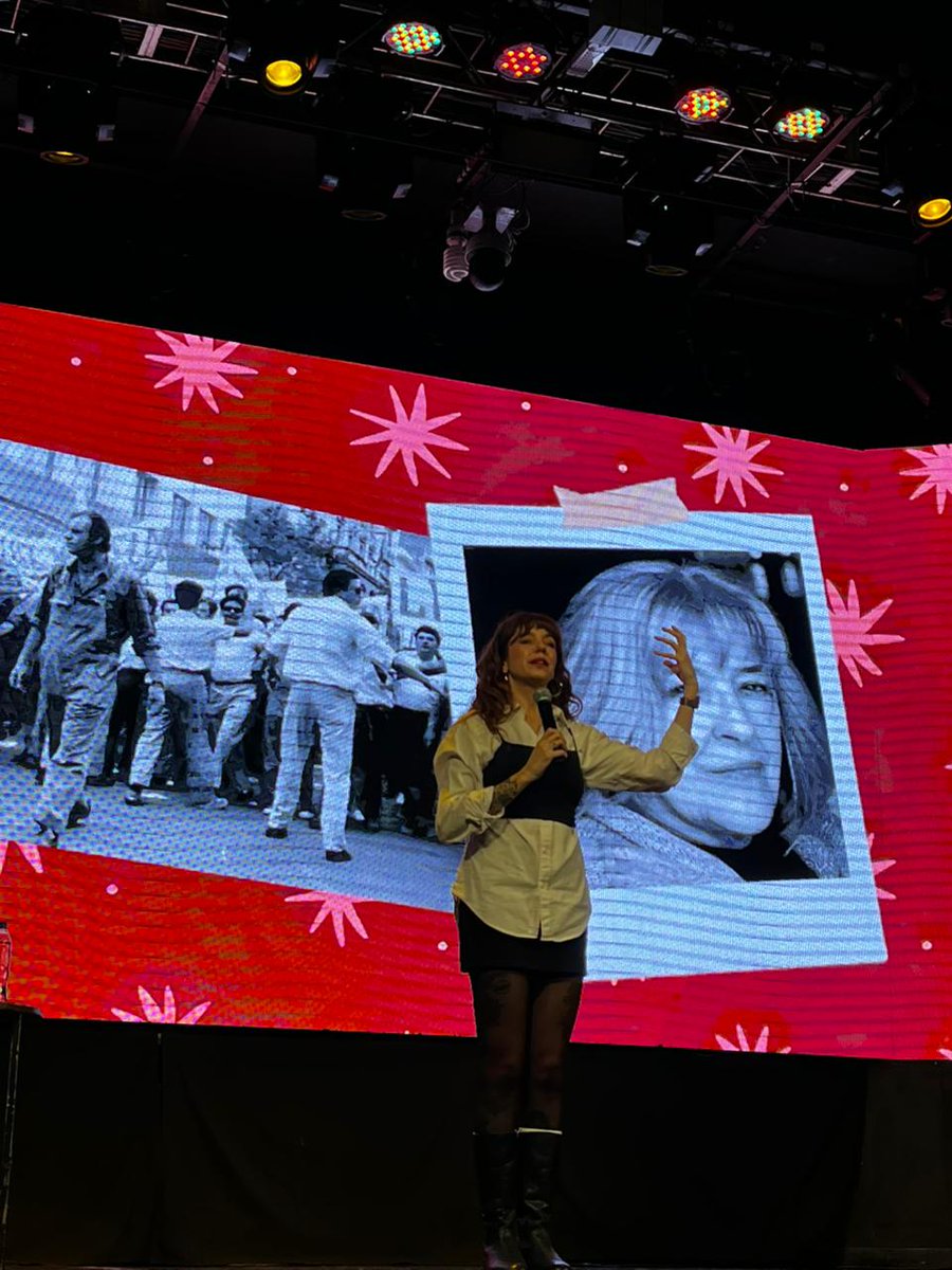 Ellas en la historia

Estuvimos en el cierre cordobés de la gira de <a href="/pupinaplomer/">Pupina Plomer</a>  de "Historia y Mujeres"  Acá lo comento : marchiaro.blogspot.com/2025/09/ellas-…