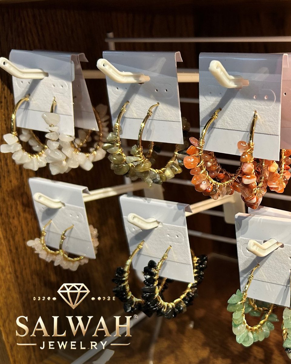 Block37Shops's tweet image. Adorn your ears with something gorgeous from Salwah Jewelry, located on Level 1 next to Banana Republic Factory.
