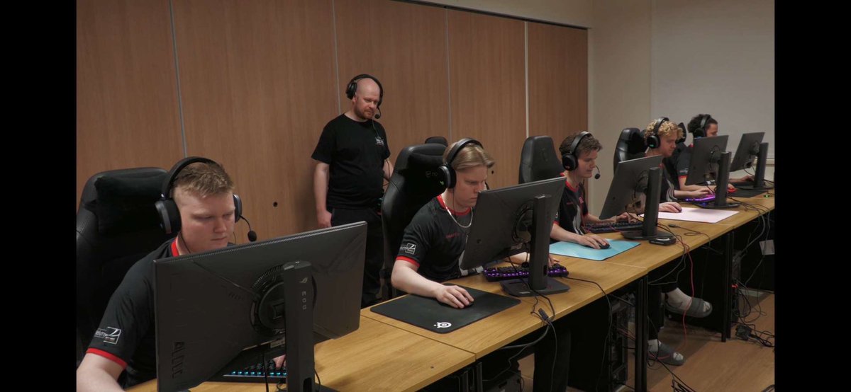 21samee's tweet image. saknar 🥲