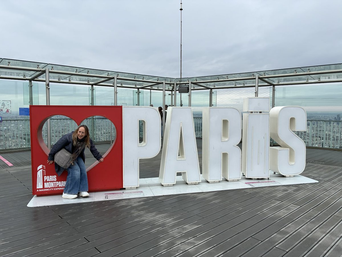 Loving Paris ♥️ xx