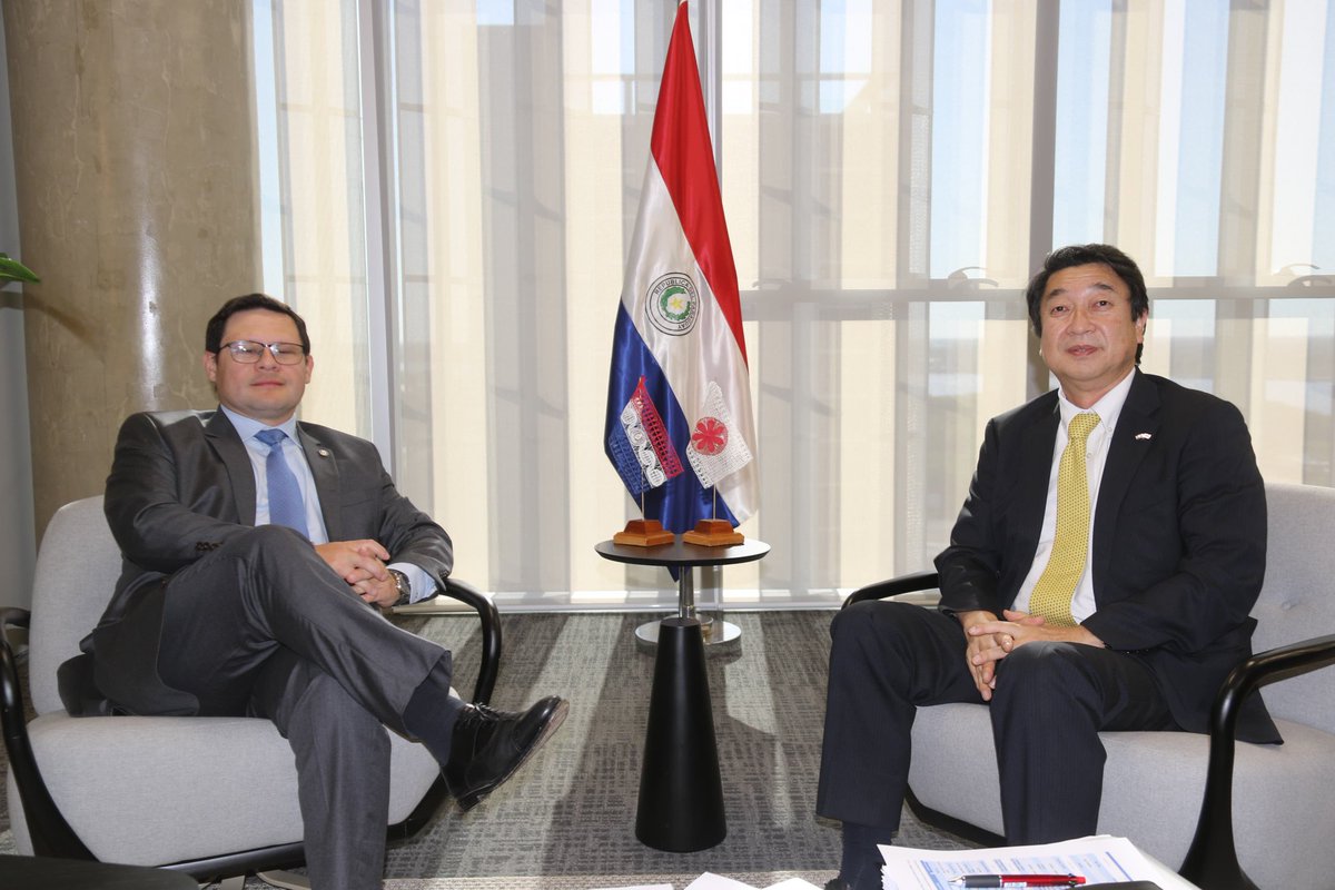 DNITpy's tweet image. 🇯🇵 El Embajador del Japón, Katsumi Itagaki, realizó una visita de cortesía al Director Nacional de Ingresos Tributarios, Óscar Orué.

En la ocasión, estuvo acompañado por el encargado de la Cooperación Técnica de la Embajada.