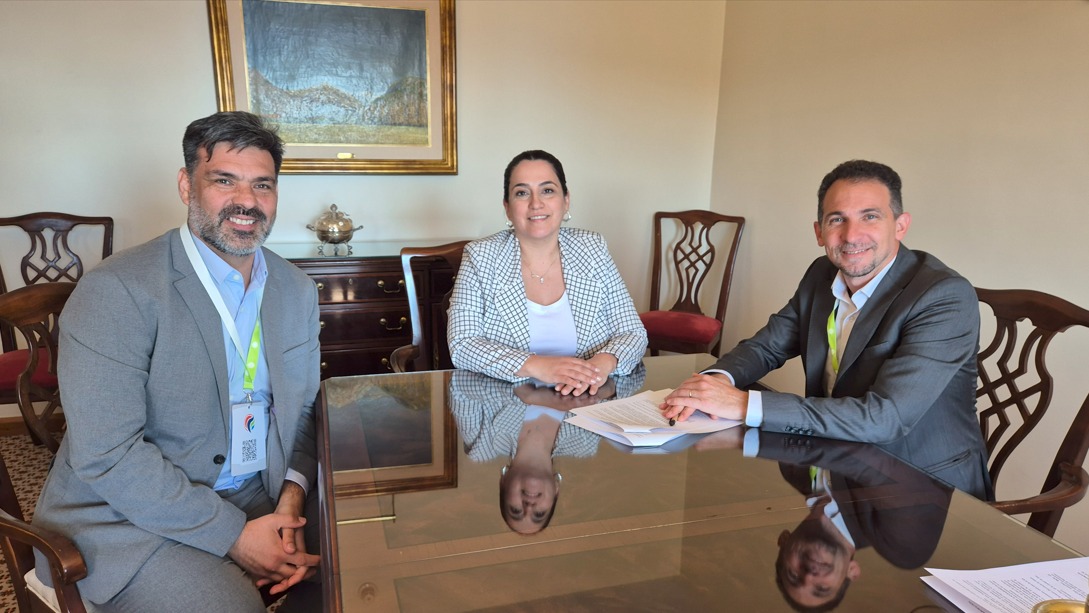 En el marco del XXVIII Foro Iberoamericano de Garantías y Financiamiento para PyMEs, desde el Mercado Argentino de Valores avanzamos con la firma de acuerdos marco con los Fondos de Garantías de las provincias de Catamarca (FOGACAT) y La Rioja (FOGAPLAR).
 
Durante la reunión,