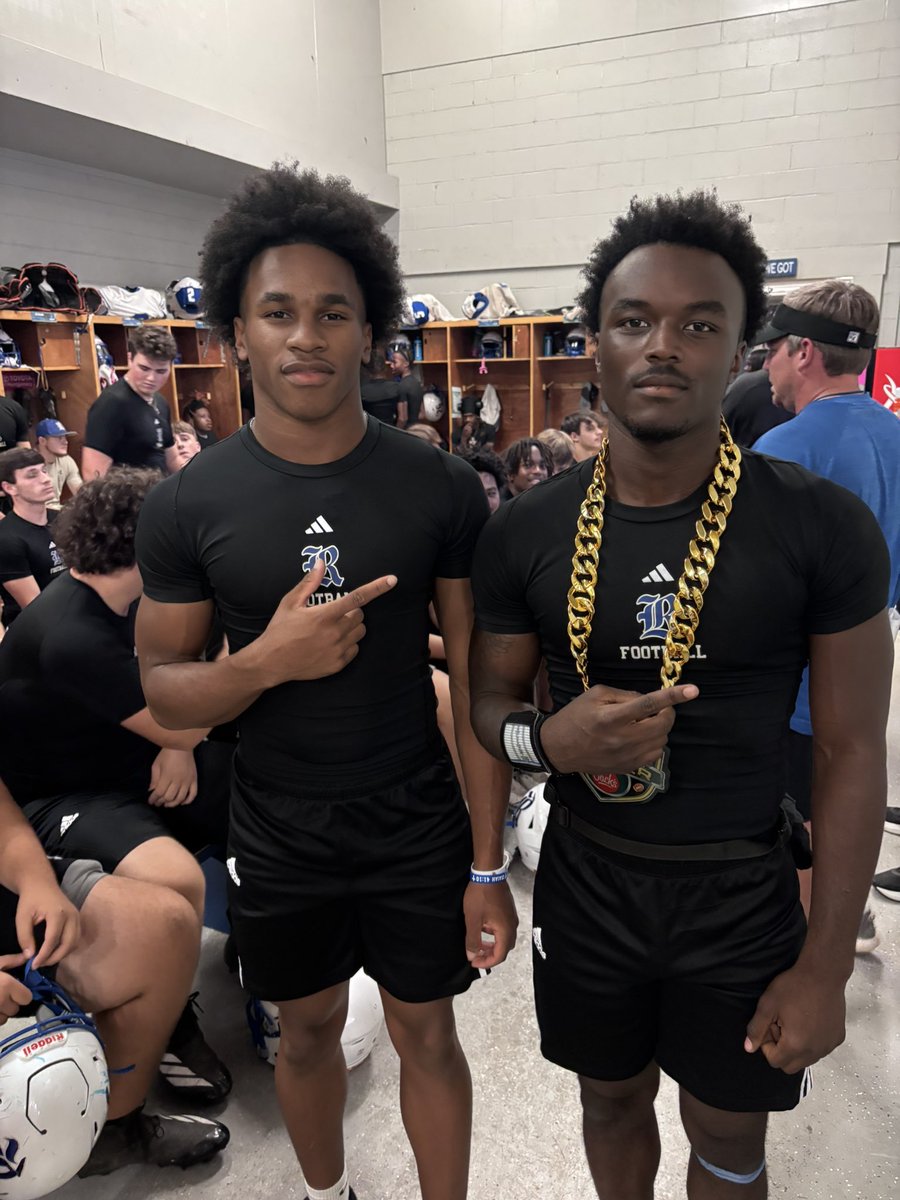 Another Fever chain goes to <a href="/ReelRebelsFB/">Reeltown Rebels Football</a>! 

Congrats to Traylen Roberts. Also pictured, Alijah Woods, who won our Fever chain earlier this season!! <a href="/wsfa12news/">WSFA 12 News</a>