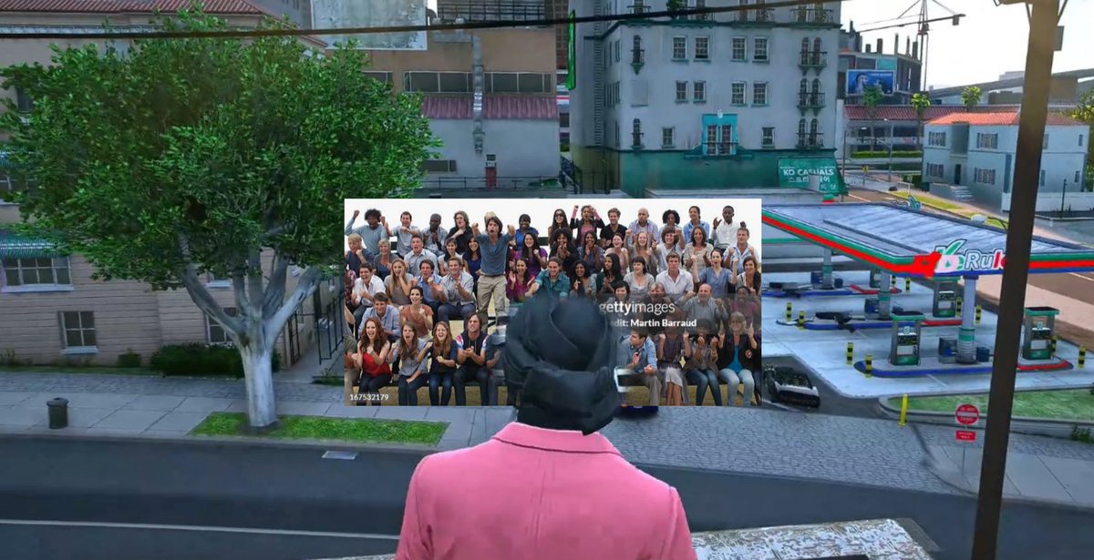 Gustabo viendo como mucha, pero mucha gente, hizo fila ayer esperando a José