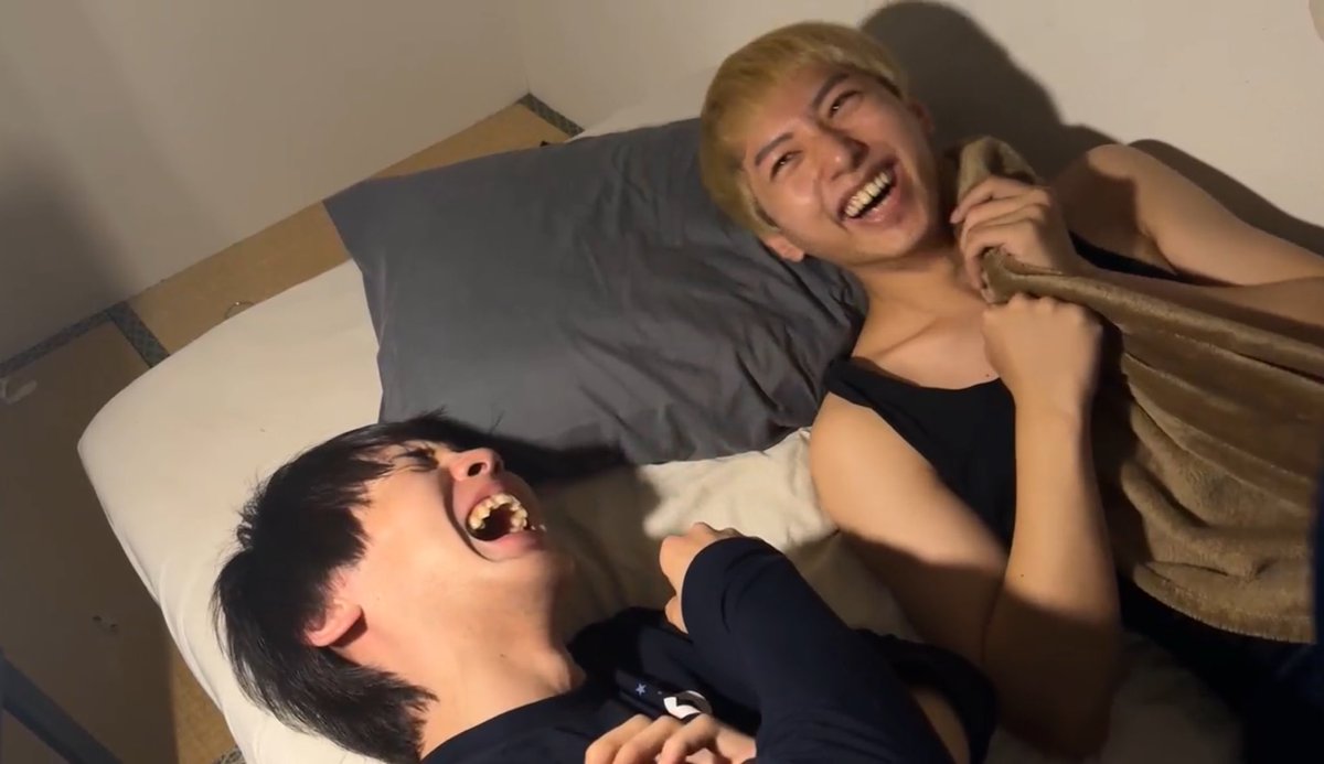 おはよ☀️
サブ、昨日も幸せいっぱいだったね〜💕
夜も🔁でずーっと見てた🤭
朝は元気になるのを見たくて、これ見て元気もらった😊
きょーたくんの爆笑って、こっちまでうつっちゃうくらい、楽しんでるから好きなんだよね💜💜
今日もがんばろ〜😊💕
#おにラブ　#おにサブ