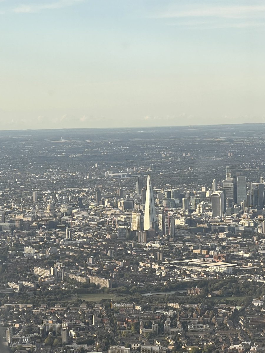 Are you team Edinburgh or London? Battle of the capitals