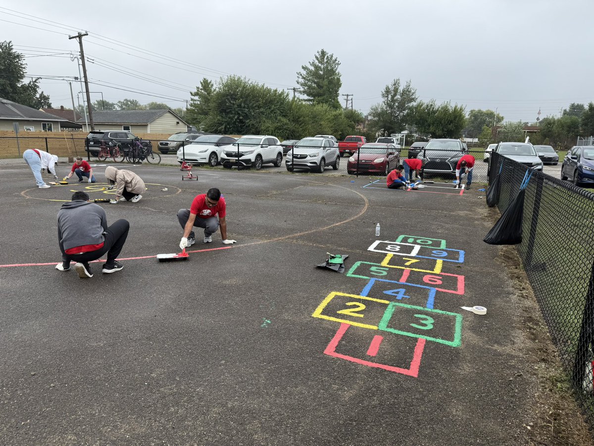 We are so grateful to the 100+ <a href="/EliLillyandCo/">Eli Lilly and Company</a> employees who volunteered today cleaning, painting and pulling weeds. A special thank you to Patrik Jonsson, Executive Vice President &amp; President, Lilly International for spending the morning working alongside his employees.