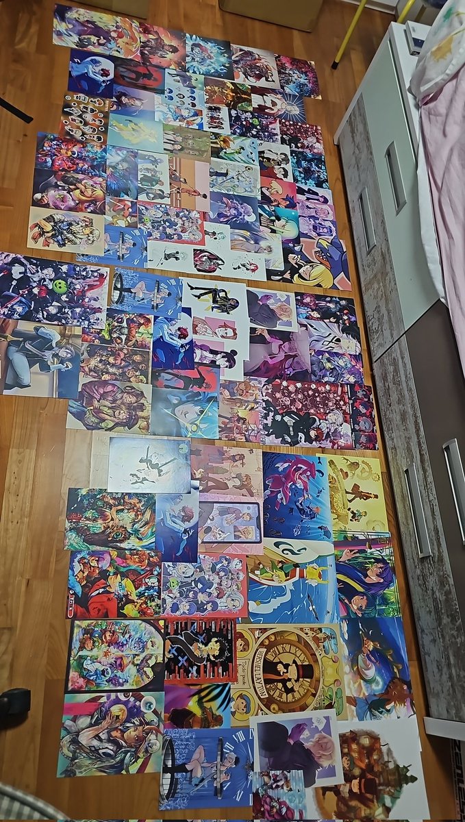 Llego 1 poco tarde pero haul de la japan aka cómo entre 3 personas (<a href="/Kooloog_/">🌿Kolog🍀 ▶ MangaBCN</a> , <a href="/chemooon/">Chemón 100LINE (100/100) (.🦋.social)</a> y servidora) nos hemos fundido más de 700 pavos en total

Y solo yo fui a la japan