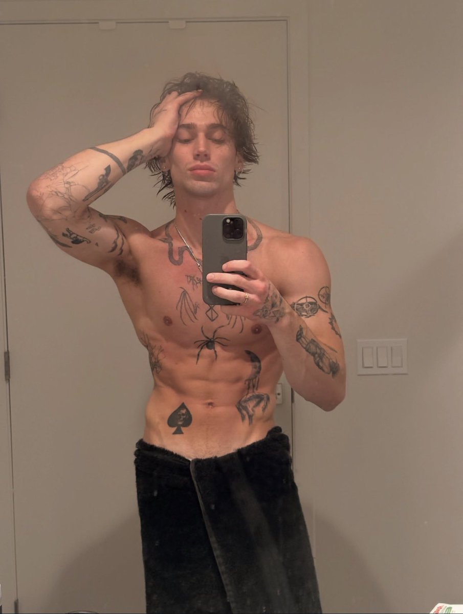 jockforced's tweet image. Your forever favorite.