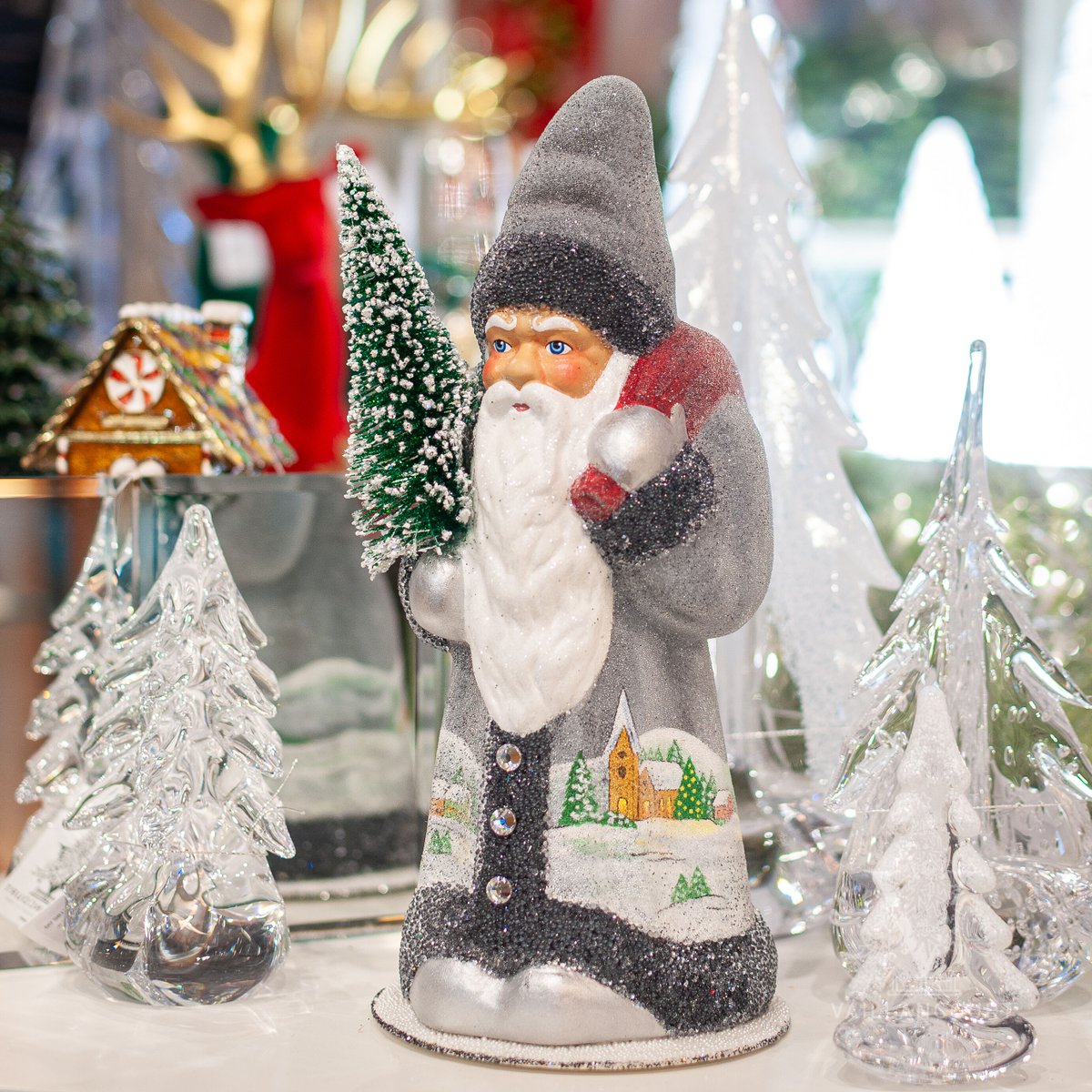 "Brands We Trust &amp; Love™" Ino Schaller! The "Santa Beaded With Winter Scene" is part of the Schaller collection we’ve just re-stocked, freshly arrived from the German studios. 

valfa.com/shop/gifts-col…